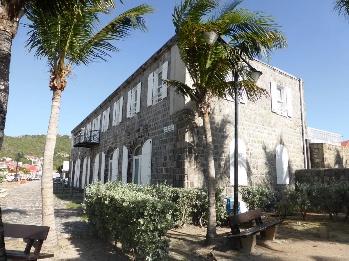 The Wall House